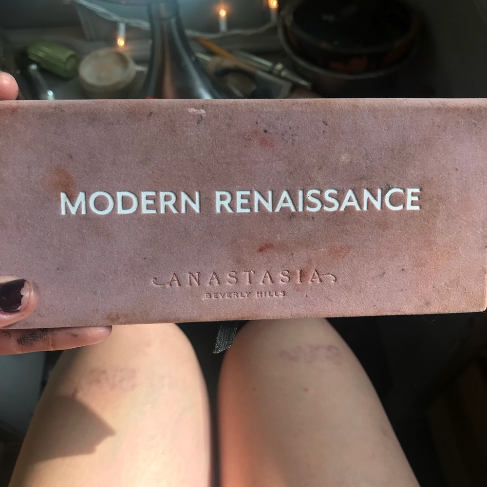 Modern renaissance palate